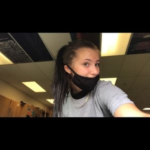 Meet your Posher, Alexia